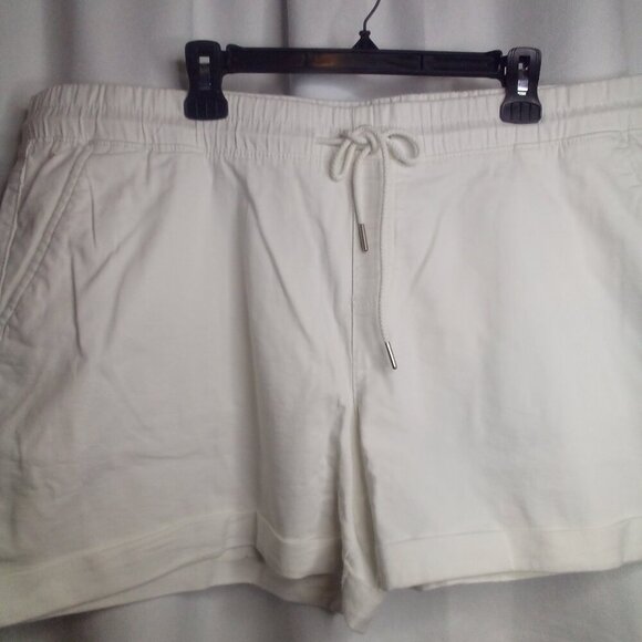 Time And Tru Shorts Women XXL 20 Relaxed Fit Cuff Hem White - Picture 11 of 15